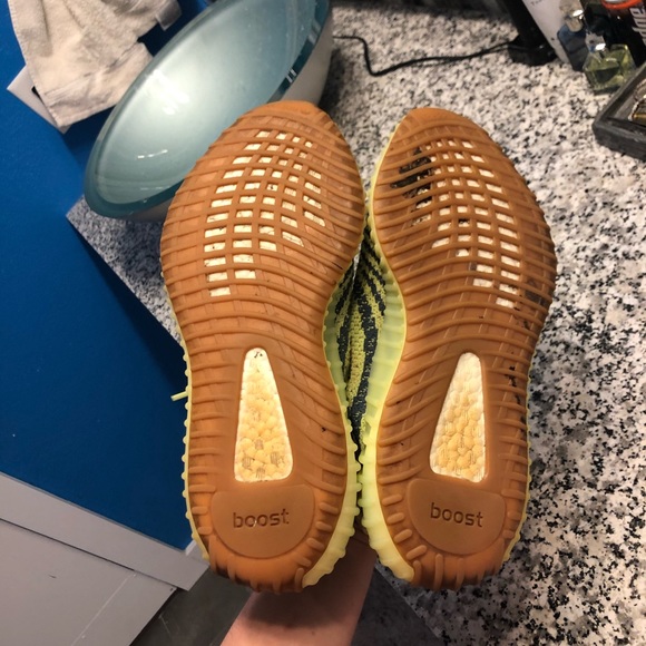 Yeezy frozen yellow - Picture 6 of 6